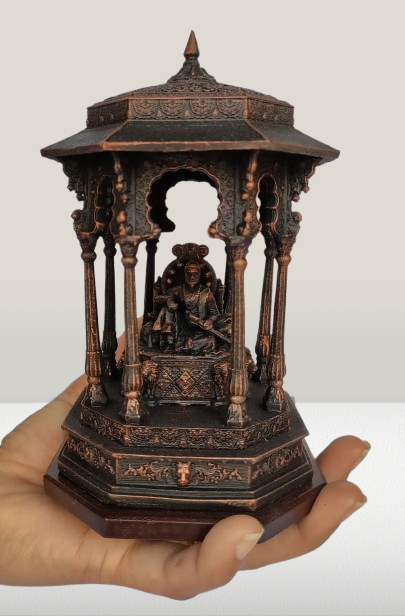 Shivaji Maharaj Meghdambari Sculpture (Antique finish)